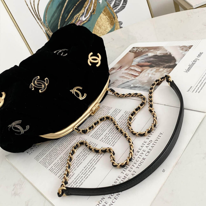 Replica Chanel Velvet Clutch As2137 - Image 5