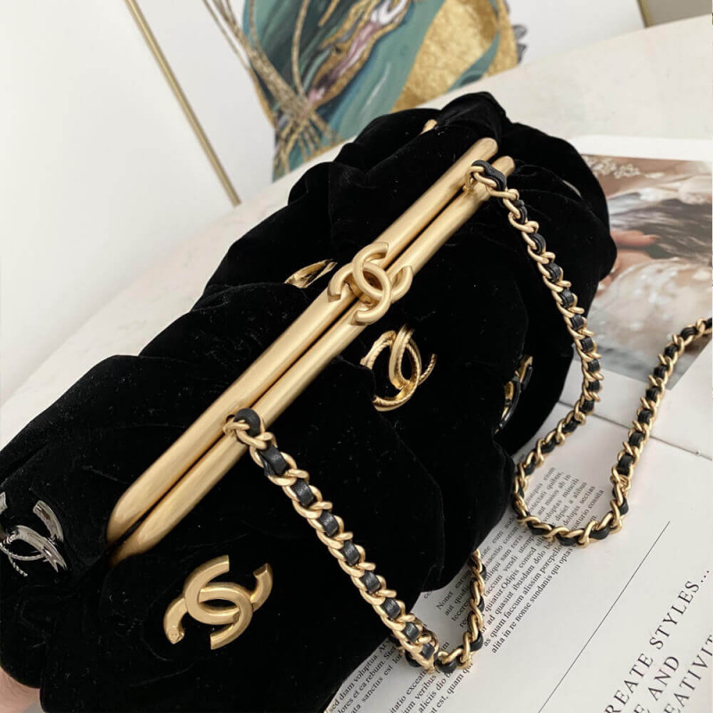 Replica Chanel Velvet Clutch As2137 - Image 6