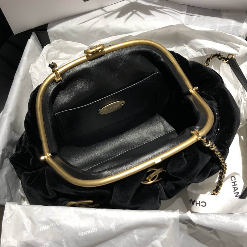 Replica Chanel Velvet Clutch As2137 - Image 9