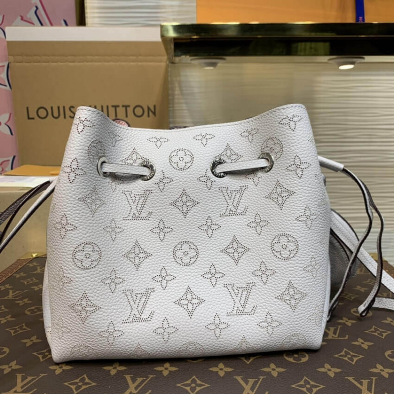 Replica Louis Vuitton Mahina Leather Bella M58480 - Image 9