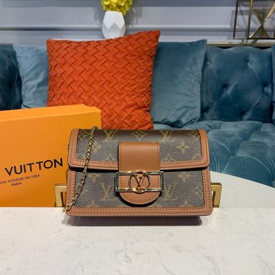 Alternative view of Replica Louis Vuitton Monogram Canvas Dauphine Chain Wallet M68746