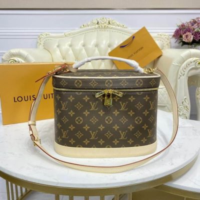 Alternative view of Replica Louis Vuitton Monogram Canvas Nice Cosmetic M47280