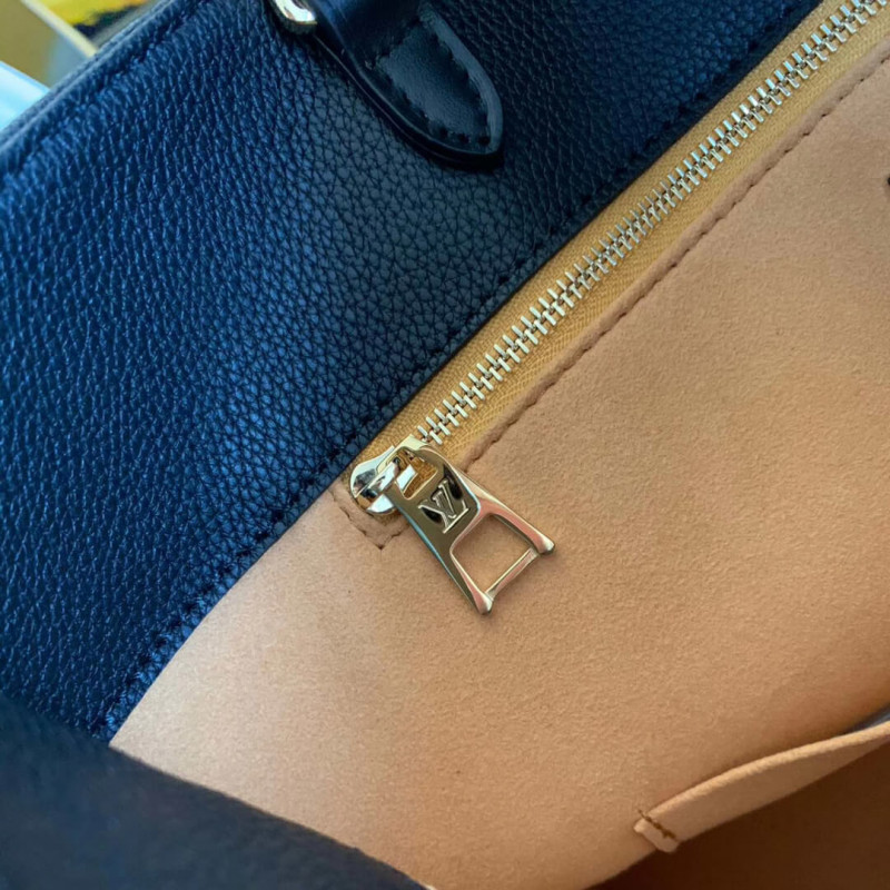 Replica Louis Vuitton Monogram Empreinte Onthego Gm M44933 - Image 7