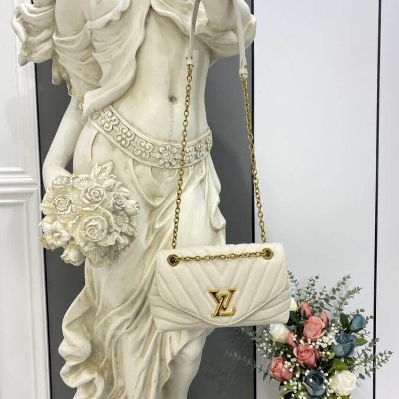 Replica Louis Vuitton New Wave Chain Bag M58549 Ivory - Image 2