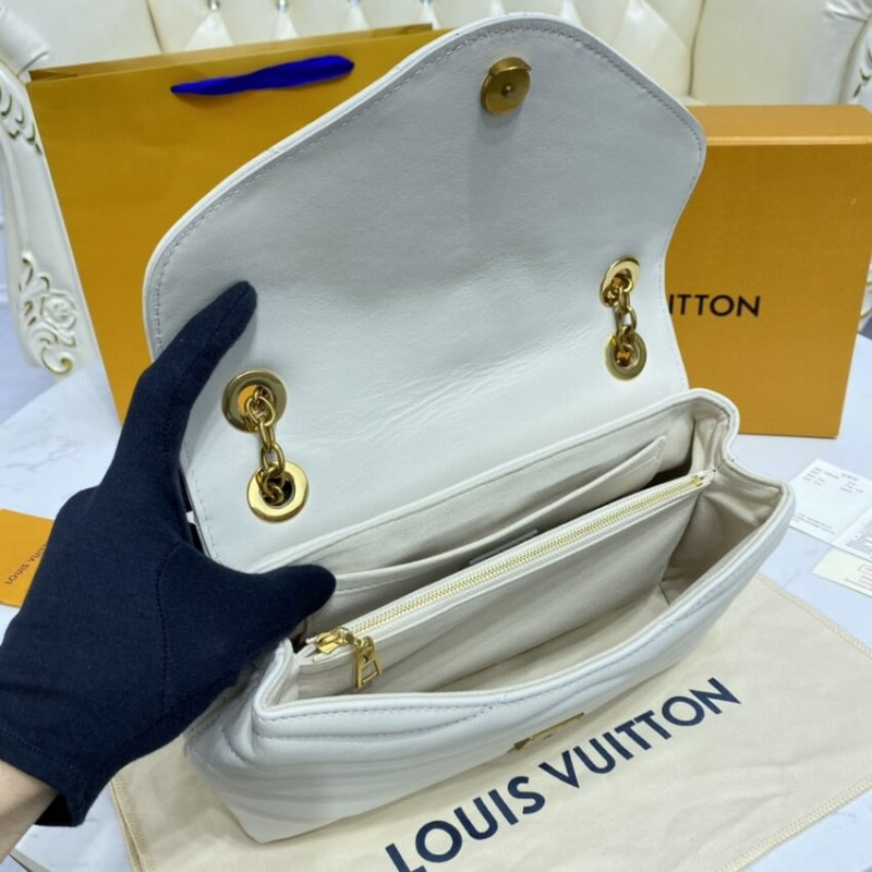 Replica Louis Vuitton New Wave Chain Bag M58549 Ivory - Image 13