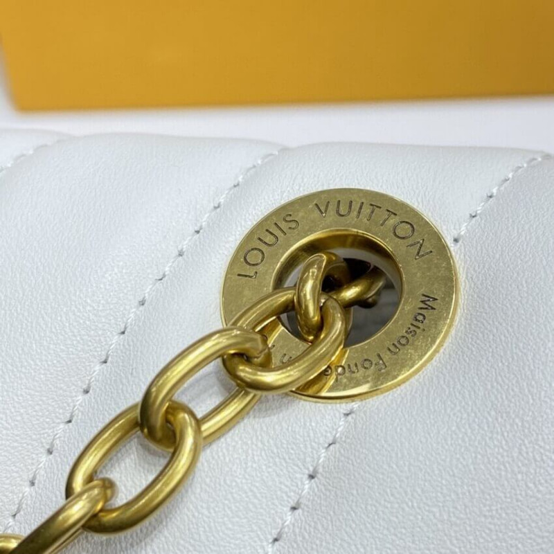 Replica Louis Vuitton New Wave Chain Bag M58549 Ivory - Image 8