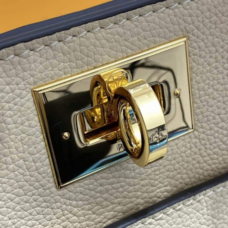 Replica Louis Vuitton On My Side Bag M55802 Beige - Image 10