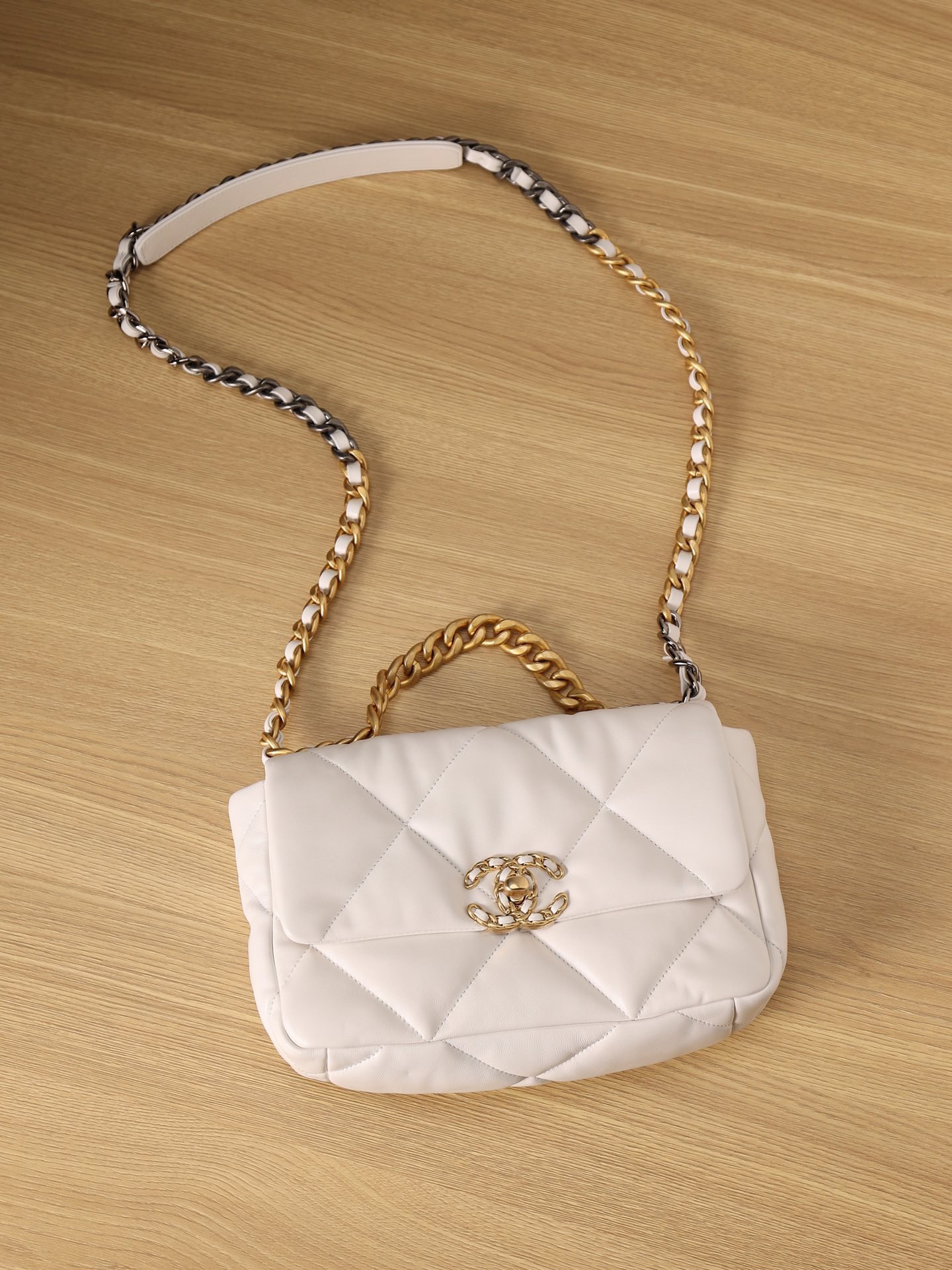Replica Chanel Cf 25 Red - Image 6