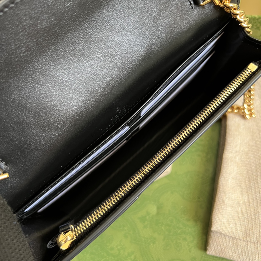 Replica Gucci Gg Matelasse Chain Wallet 723787 - Image 2