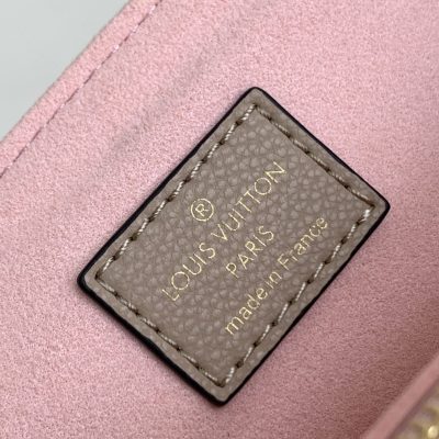 Alternative view of Replica Louis Vuitton Lockme Shopper M58927