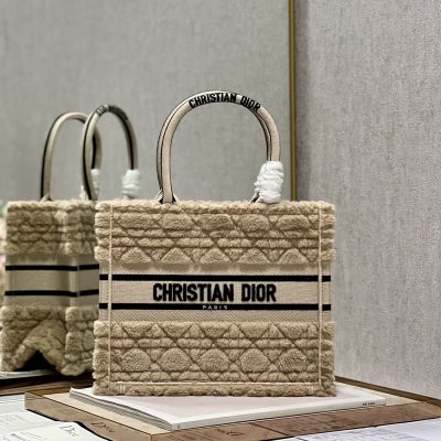 Replica Dior Book Tote Small Beige Cannage Shearling M1265Zmbu_M918