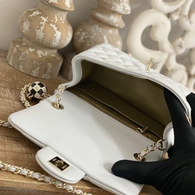Alternative view of Replica Chanel Cf Mini 1786 White