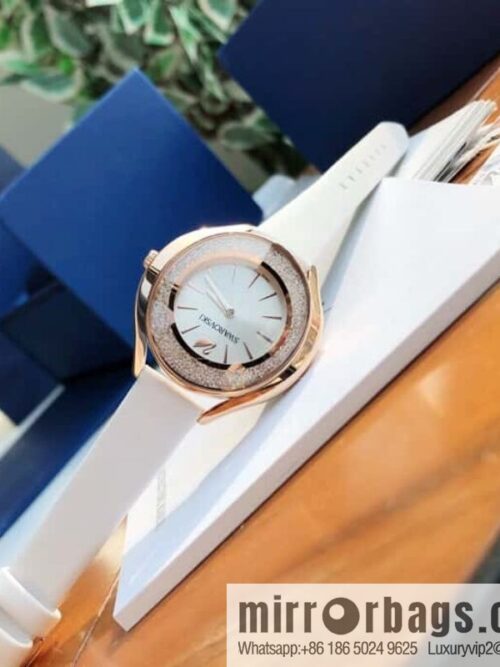 IMG_0258-1-800x8003smlsu4nvbj14911_20250625183711.jpg Swarovski Number: 5519447 Collection: Crystalline Aura Watch