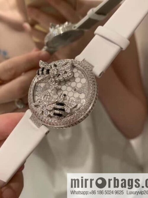 IMG_1168-800x8000zq3ak2gepc8762_20250625035720.jpg Cartier C White Bee Creative Gemstone Series 40mm Dial