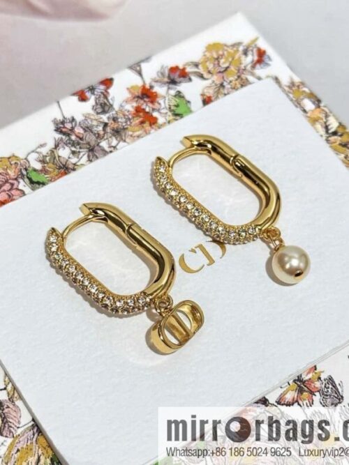 IMG_2839-800x800j3154ljwcvq72402_20250630153134.jpg New ☑️ DIOR CD pearl stud earrings