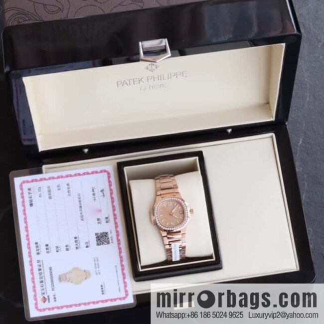 PP Nautilus 7010 series, the most beautiful Nautilus real diamond 32mm ultra-thin quartz women\'s watch