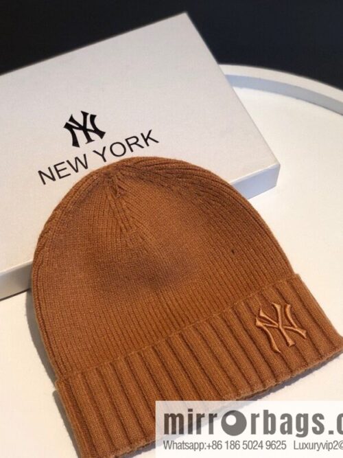 a1611671544221_3453-800x800bru4ofyicfk46727_20250629234717.jpg MLB-NY Plush thermal wool knitted hat