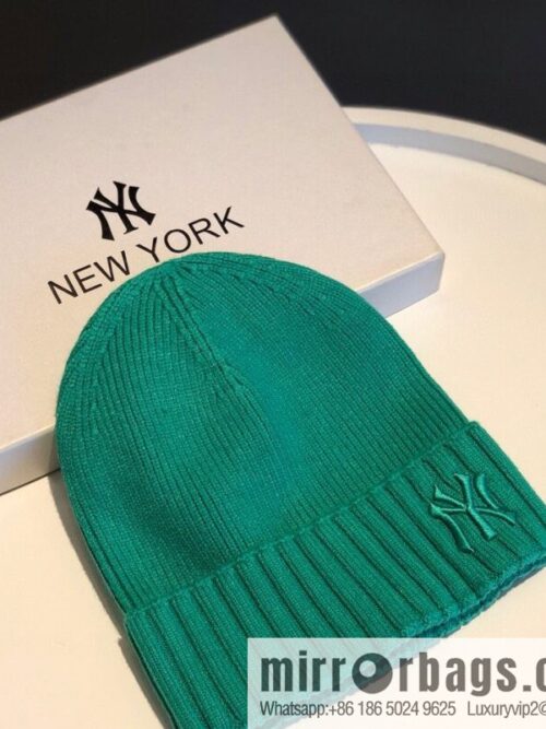 a1611671549710_6017-800x800xxn2qrgmjtw46717_20250629234711.jpg MLB-NY Plush thermal wool knitted hat