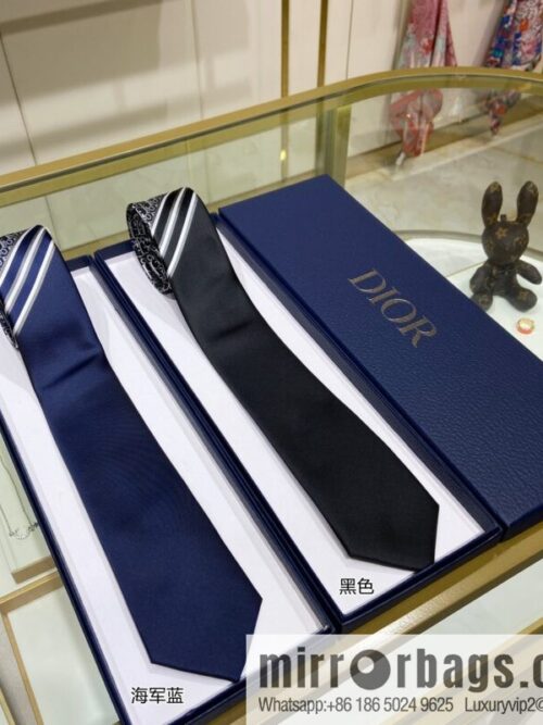 a1652018283075_3704-800x800bw5ltbffjta75375_20250630173134.jpg Dior 100% Top Handmade Custom Do Letter Striped Tie