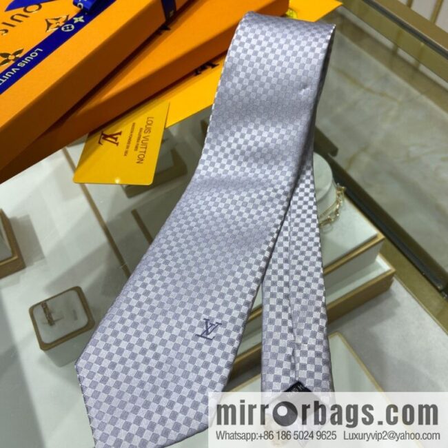 LV Louis Vuitton 100% Top Jacquard Silk L Checked Tie