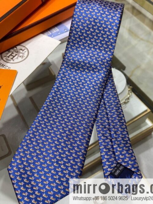 a1655389276220_7677-800x8003gc2r3wk3oa75029_20250630171420.jpg Hermes 100% Top Twill Silk Duckling Tie