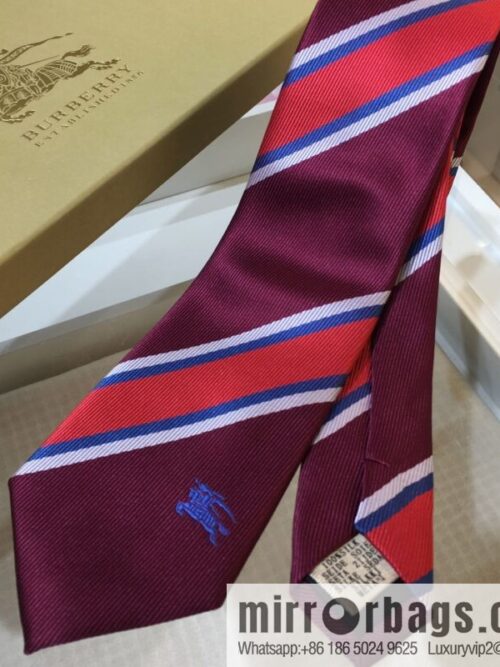 a1655992266010_5560-800x800bnmb441bd1474835_20250630170122.jpg Burberry 100% Top Jacquard Silk Striped Tie