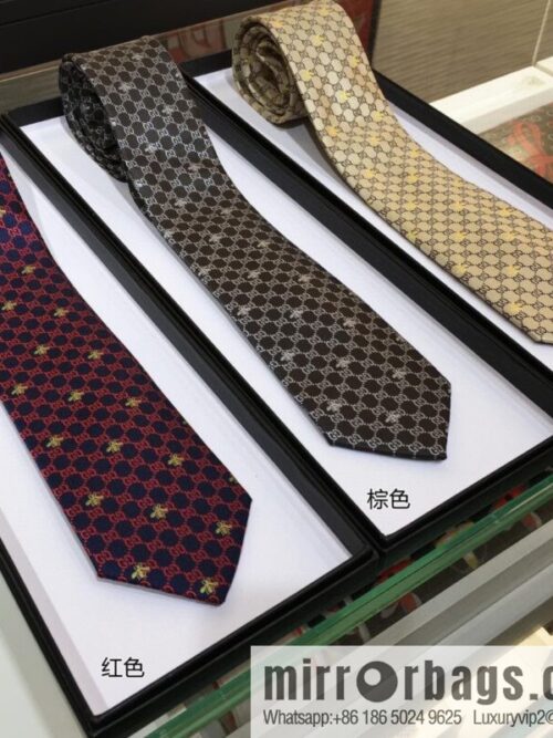 a1662215159291_6425-800x800utk2stbmtxn74747_20250630165751.jpg GUCCI Gucci 100% Top Jacquard Silk GG and Bee Tie