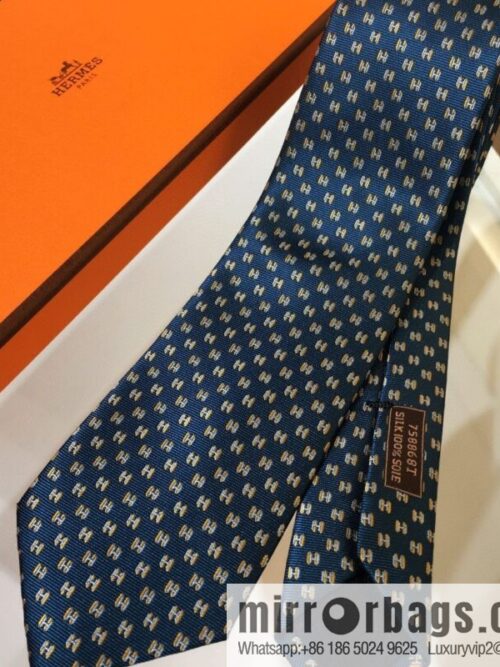 a1662386425793_5873-800x800fl0wjrbf0au74634_20250630165249.jpg Hermes 100% Top Twill Silk Overlay Tie