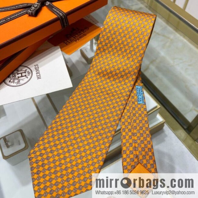 Hermes 100% Premium Twill Silk Chain Tie