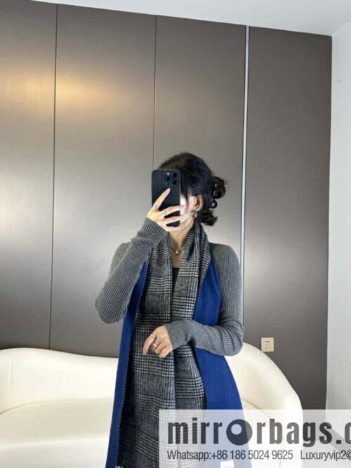 a1696599885637_6068-800x800iuijo3dqbwn55500_20250630010735.jpg Burberry 23 autumn and winter new products, classic embroidered double-sided yarn-dyed checked scarf