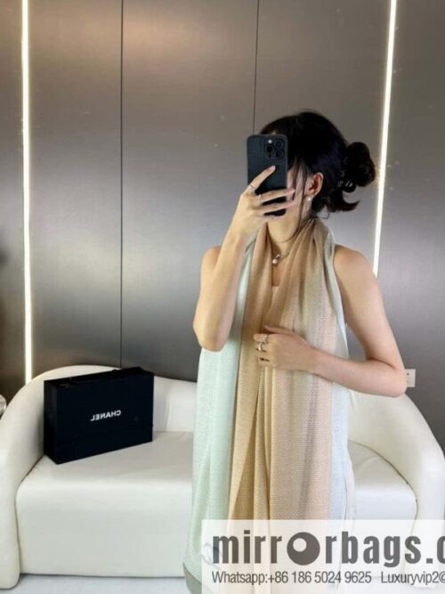 a1696775688493_8142-800x800fehwbl5inw244938_20250629233228.jpg CHANEL 2023 new, cashmere scarf