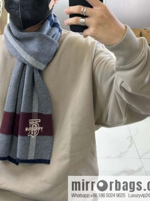 a1696775957726_7446-800x800nujvryxdv3j44916_20250629233215.jpg Burberry Burberry TB Cashmere Checked Men\'s Scarf
