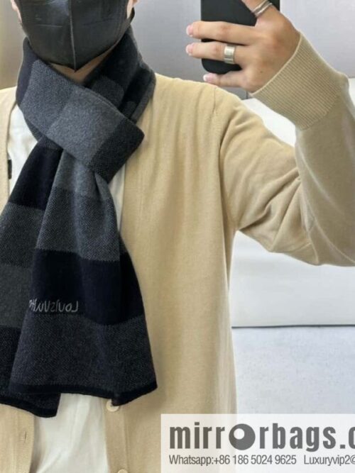 a1696864056352_6073-800x800c4nirqv0nxr44627_20250629232930.jpg LV Knitted Striped, Unisex Scarf