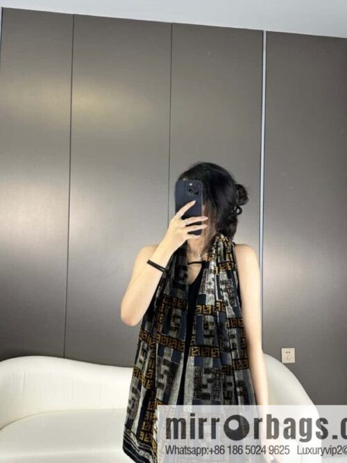 a1696950964862_1083-800x800aqsleyh2knk44309_20250629232640.jpg FENDI silk plus cashmere long towel