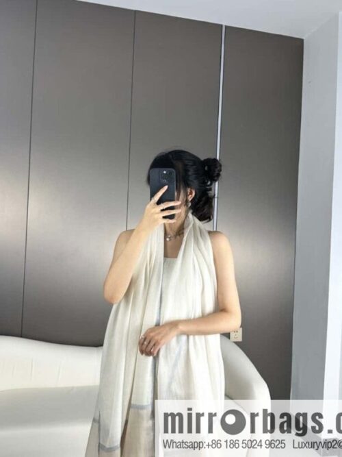 a1697209309861_6331-800x800dcvreg0tqwk33521_20250626032356.jpg CHANEL 2023 latest color cashmere long towel