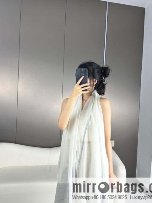 a1697209323028_0560-800x800n3w0j2orerv33510_20250626032347.jpg CHANEL 2023 latest color cashmere long towel