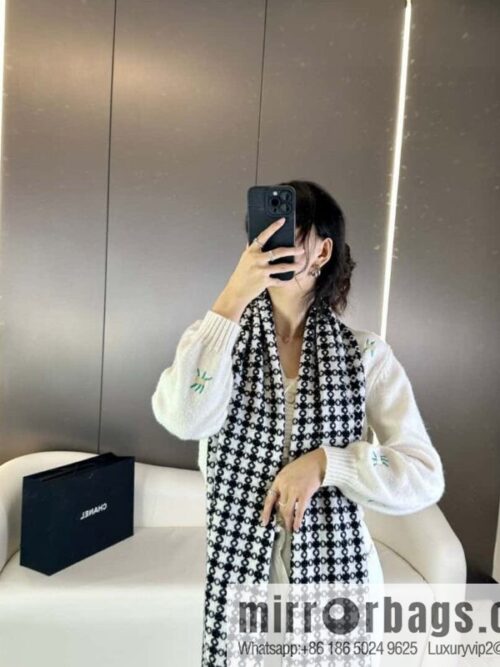 a1697209866584_8807-800x800szglxqtrukb33466_20250626032306.jpg CHANEL 2023 Chanel new cashmere thousand bird grid scarf