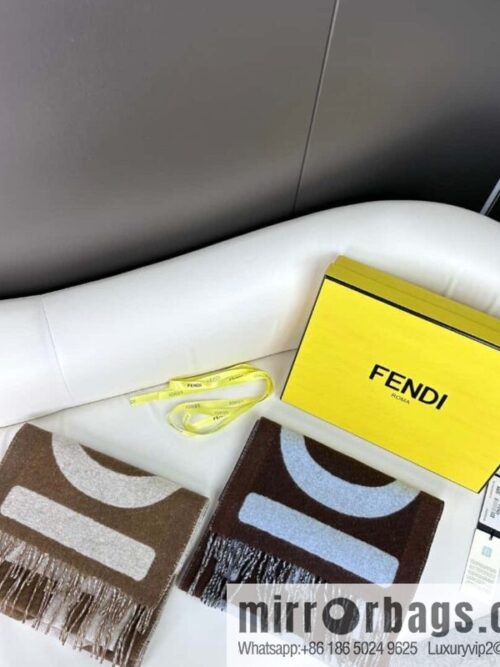 a1699197288732_6156-800x800eg3jvhqjmd421509_20250625214131.jpg FENDI\'s latest color matching scarf in 23 years