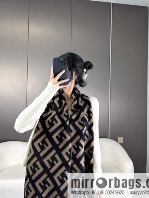 a1700674981328_6262-800x800mh0va520gvm20932_20250625212258.jpg FENDI presbyopia scarf