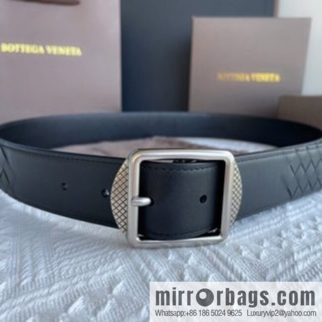 Bottega Veneta, imported cowhide with hand-woven exquisite pin buckle men\'s belt 3.5cm