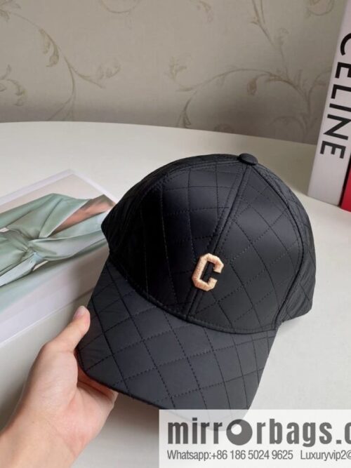 i1647516225_1086_7-800x800d4l12zyimh247118_20250629235028.jpg CELINE checked baseball cap