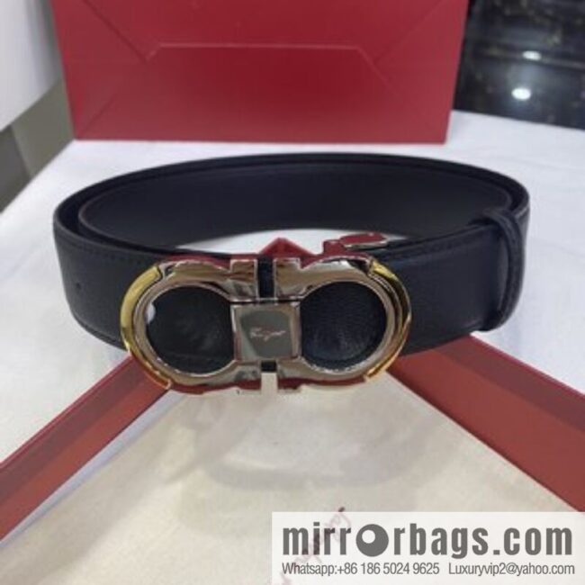 Ferragamo\'s new 3.5cm Gancio double-circle intercolored edge metal clip buckle, with the first layer of cowhide belt