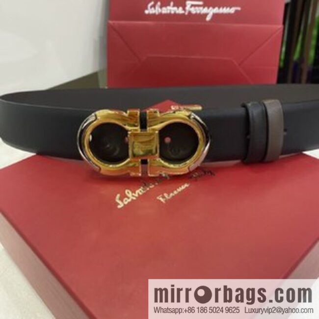 Ferragamo\'s new 3.5cm Gancio double-circle intercolored edge metal clip buckle, with the first layer of cowhide belt