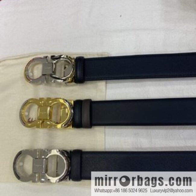 Ferragamo\'s new 3.5cm Gancio double-circle intercolored edge metal clip buckle, with the first layer of cowhide belt