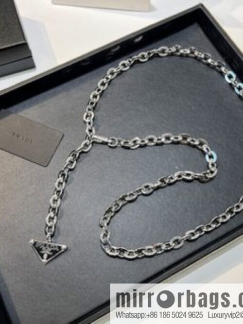 i1655349493_3515_2-800x800j1rx40kfjkh64738_20250630111828.jpg PRADA triangle mark, waist chain belt