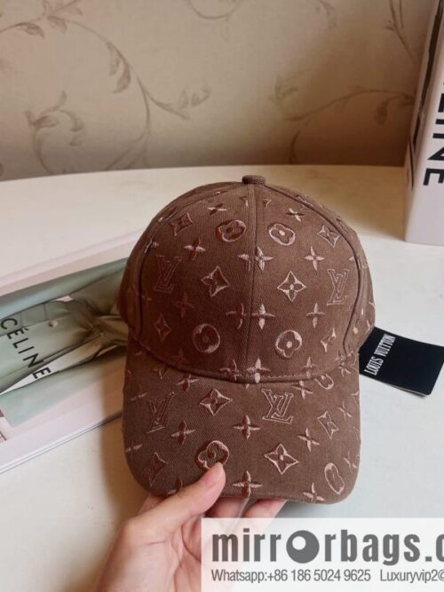 i1655819229_8161_2-800x800aydpr0paehd46574_20250629234600.jpg LV Louis Vuitton\'s new unisex baseball cap