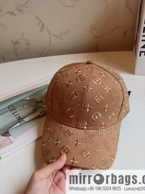 i1655819320_3812_2-800x800idhibvwxeds46564_20250629234553.jpg LV Louis Vuitton\'s new unisex baseball cap