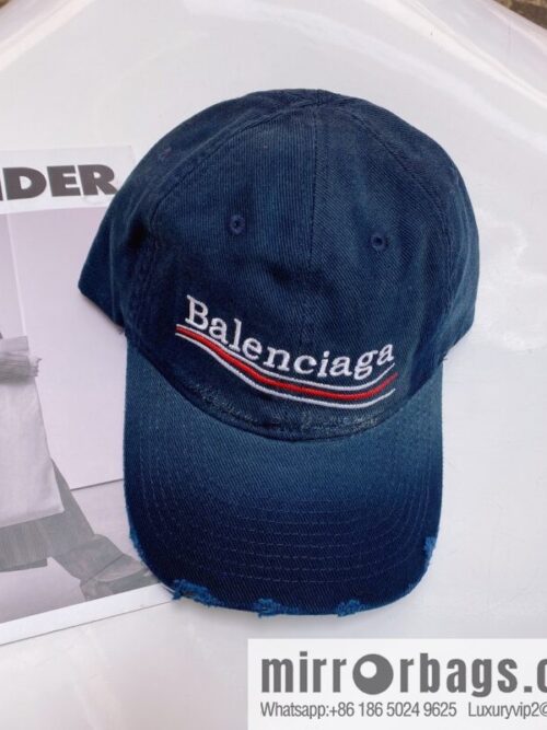 i1661494228_9054_1-800x800tgll0mku4gu76443_20250630182357.jpg BALENCIAGA Balenciaga\'s new shampoo gray brim letter logo baseball cap