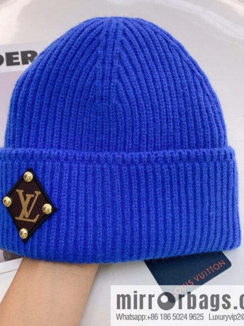 i1662100998_7095_4-800x800sckxohrllkx75590_20250630175020.jpg LV Louis Vuitton autumn and winter wool knitted wool hat