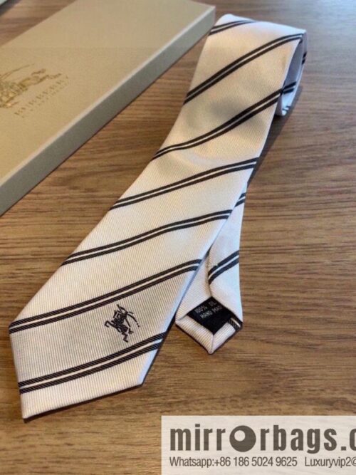 i1662388704_4409_2-800x800hntmvggugcj74614_20250630165144.jpg Burberry 100% Top Jacquard Silk Tie